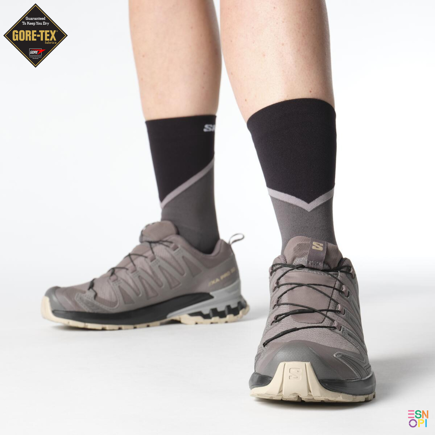 XA PRO 3D V9 GORE-TEX (کفش‌ فضای باز زنانه)